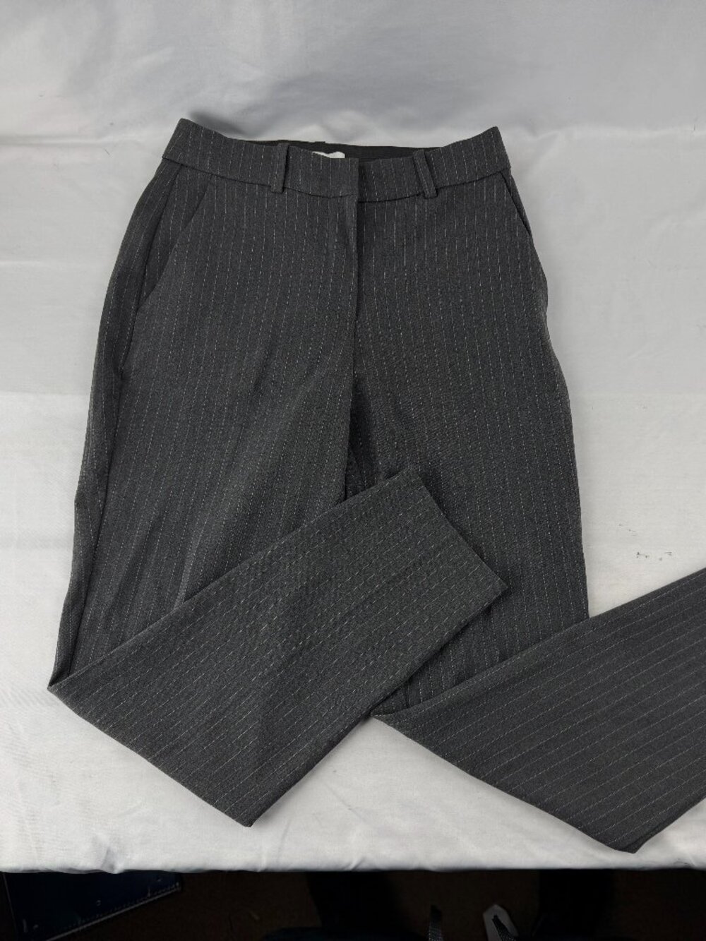 H&M Gray Pinstripe Ankle Pants Women's Size 4 High Rise Stretch Career Trousers